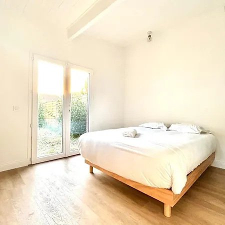 Renovated In The Heart Of Outbuilding 빌라