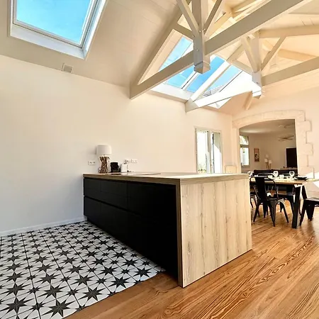빌라 Renovated In The Heart Of Outbuilding *